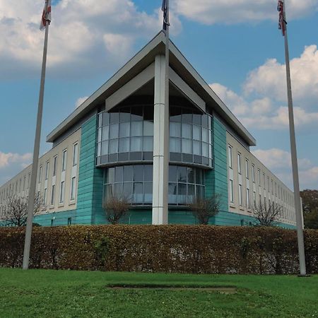 London Luton Vale Hotel Exterior photo