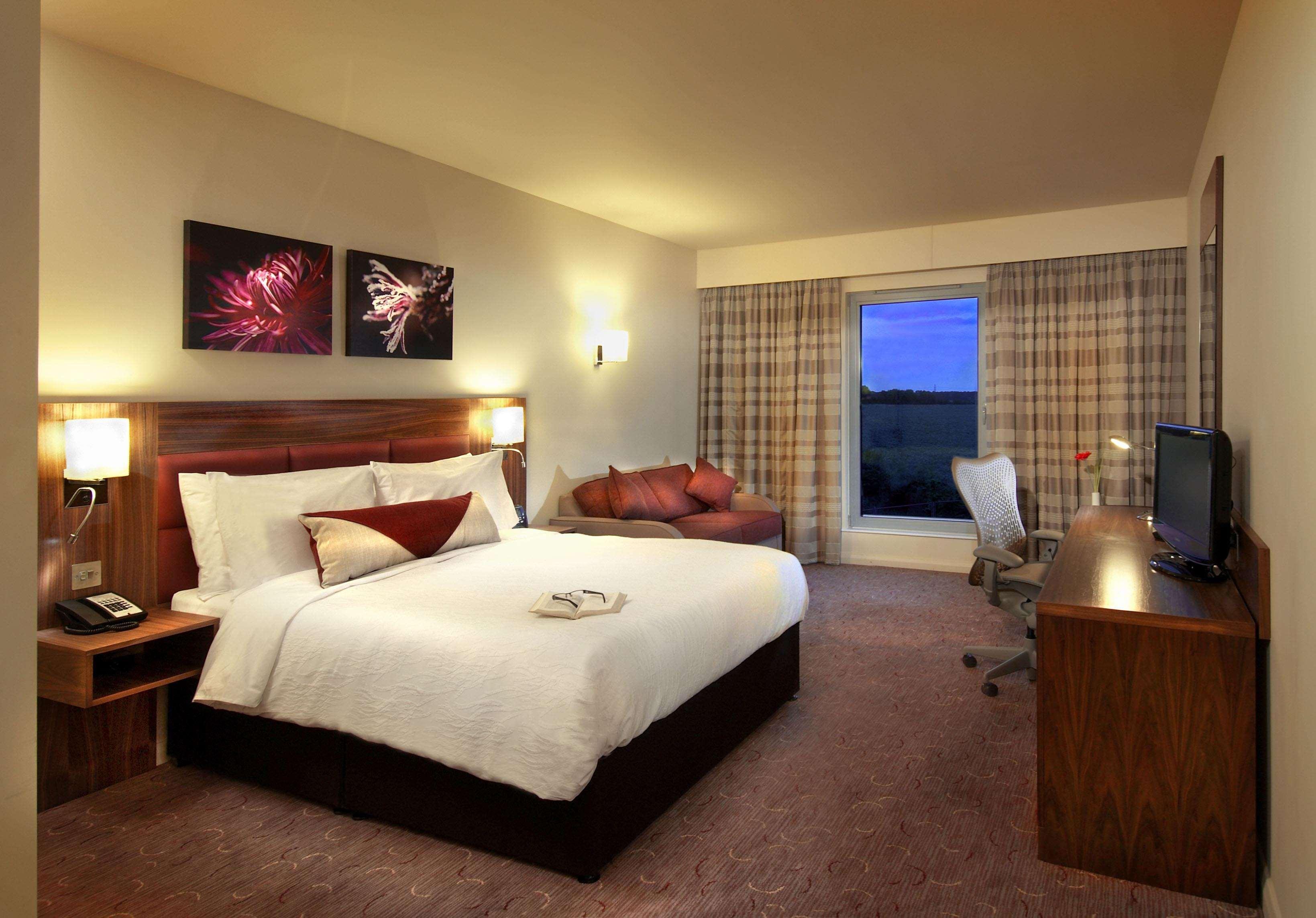 London Luton Vale Hotel Exterior photo