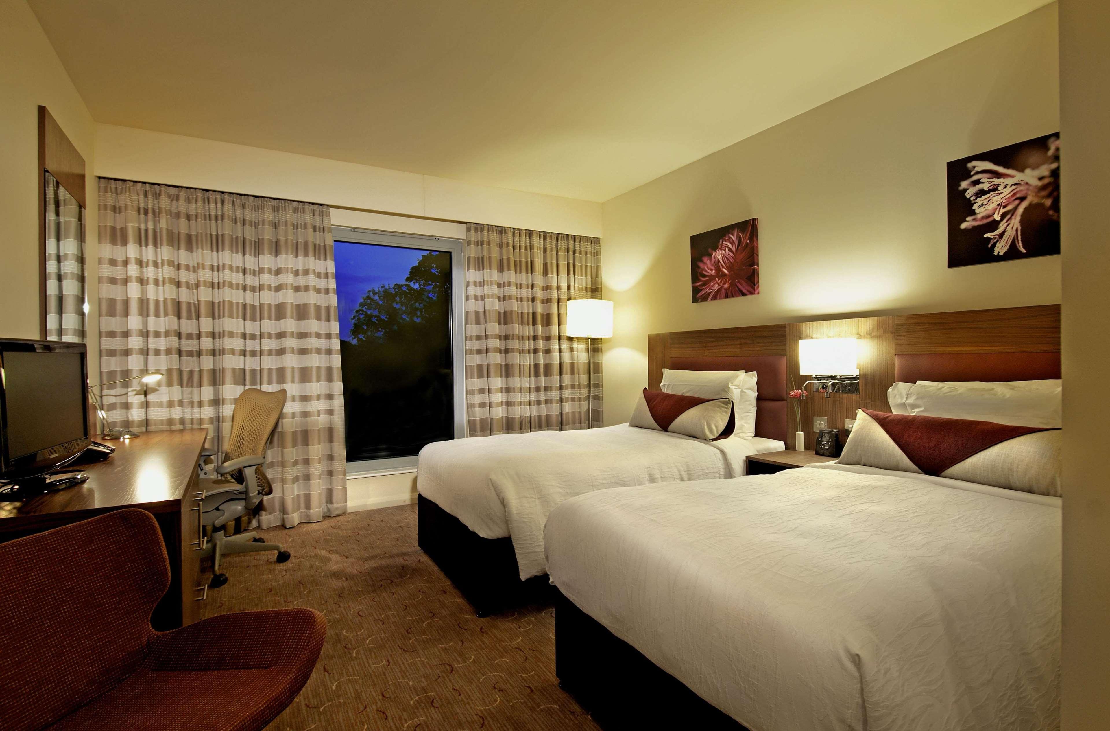 London Luton Vale Hotel Exterior photo