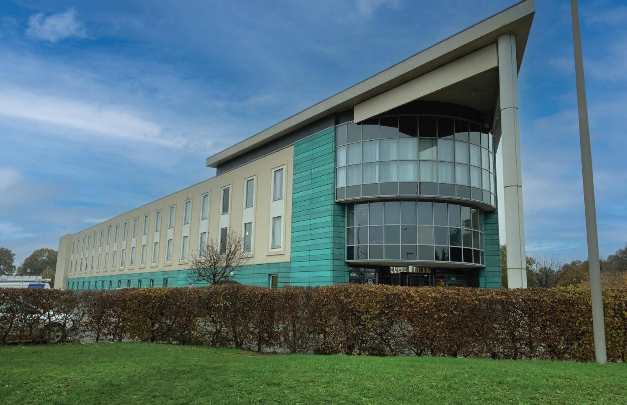 London Luton Vale Hotel Exterior photo
