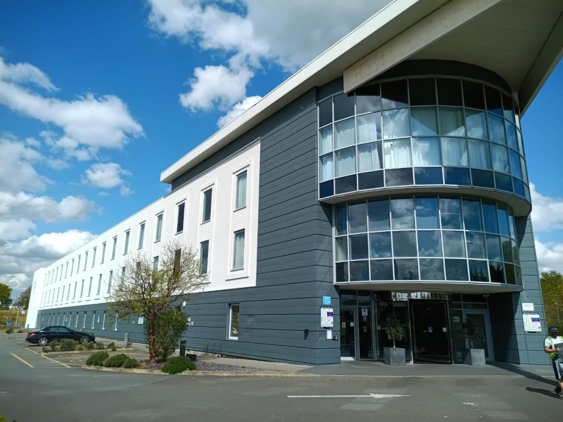 London Luton Vale Hotel Exterior photo