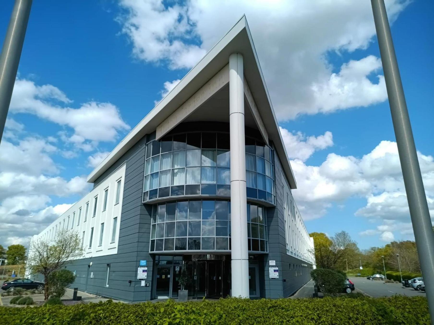 London Luton Vale Hotel Exterior photo